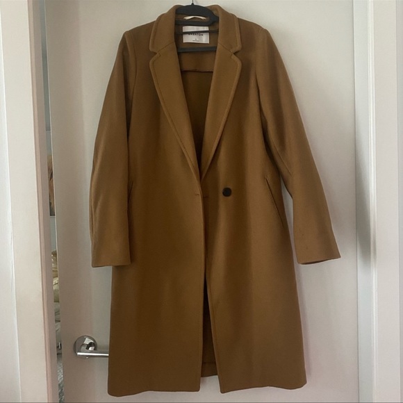 Aritzia Babaton Coat - Picture 4 of 10
